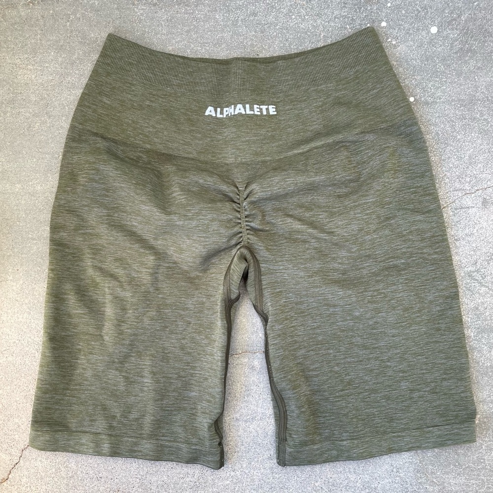 Alphalete Amplify Biker Shorts